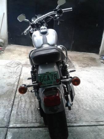 Motocicleta Dyna Harley Davidson -01