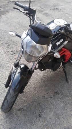 Moto tipo pista Vento 180 v/c -13