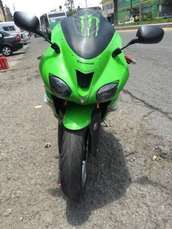 Kawasaki ZX-6R vendo o cambio -07