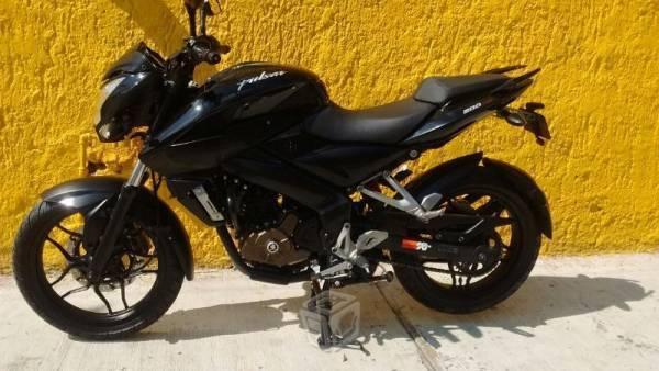 Pulsar NS 200 como nueva -14