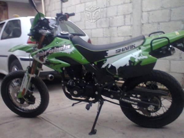 Motocicleta Carabela Shark 250 CC -10