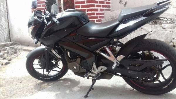 Bajaj Pulsar 200NS -14