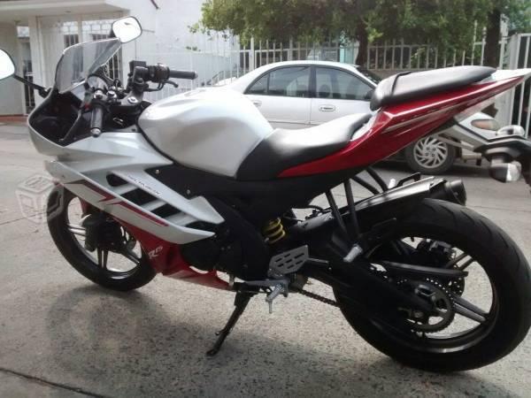 Yamaha R15 impecable -14