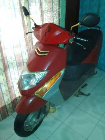 Motoneta, honda beat -05