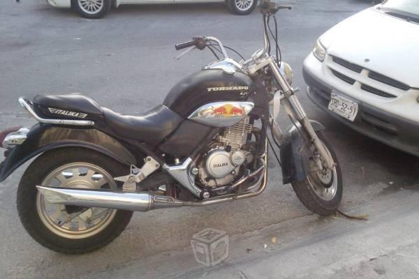 Moto 250 italica -06
