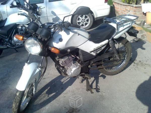 Motocicleta yamaha