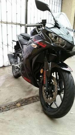 Yamaha r3 -16