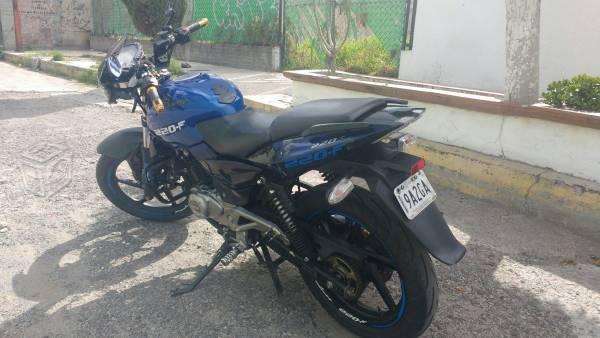 bajaj pulsar 220cc -12