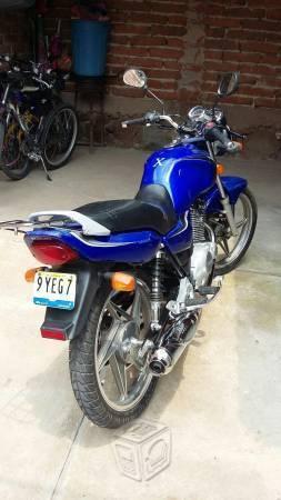 Vendo moto suzuki -10