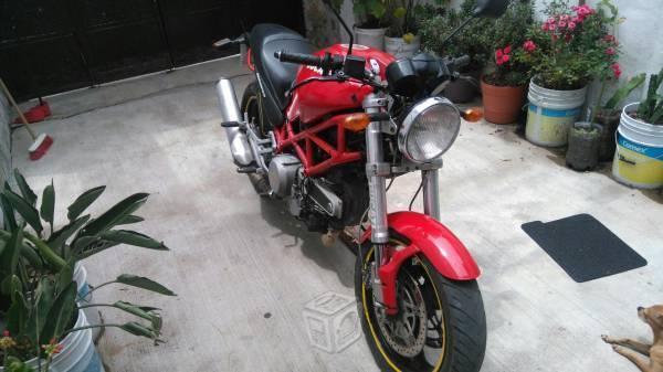 Ducati monster 620 -05