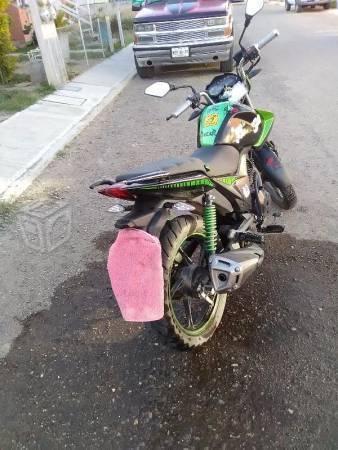 Italika motocicleta -14