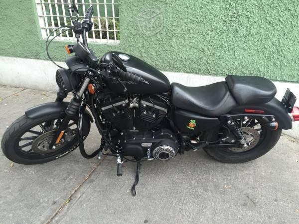 Harley Davidson Iron 883 -11