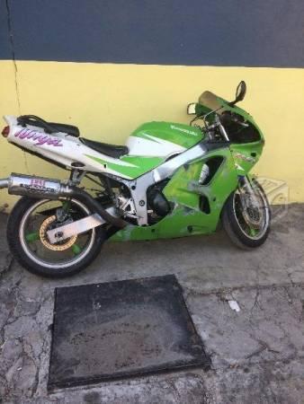 kawasaki ZX6R todo pagado -96