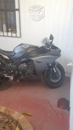 Yamaha R1 posible cambio -13