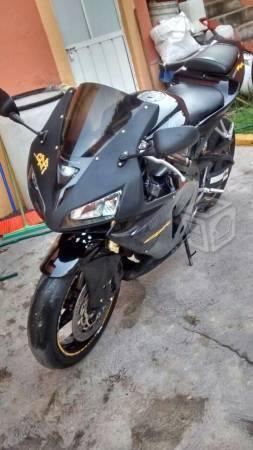 Honda cbr rr 600 -06