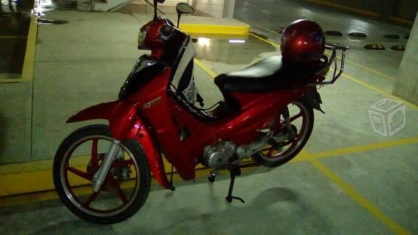 Vendo moto 110 -07