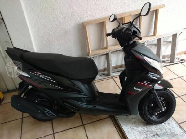 Yamaha ray z negra -15