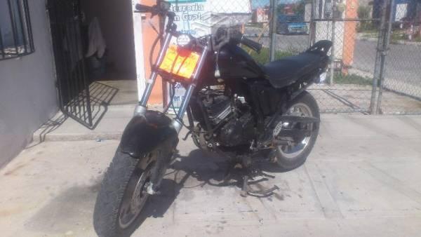 Motocicleta Dinamo -04