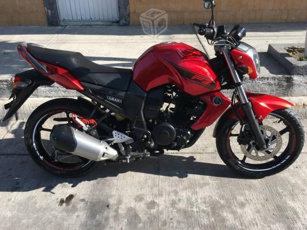 moto Yamaha -14