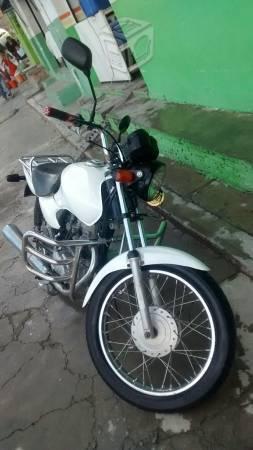 Moto honda 125 -06