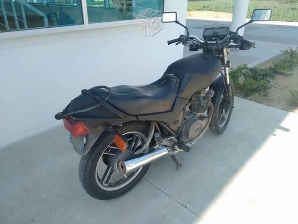 Yamaha seca 400 -82