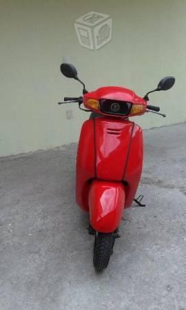 Moto honda activa clasica en buenas condiciones -02