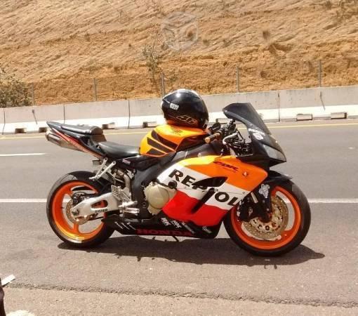 HONDA CBR 1000cc -05