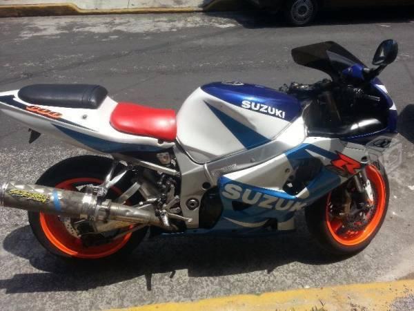 SUZUKI GSX R600 -02