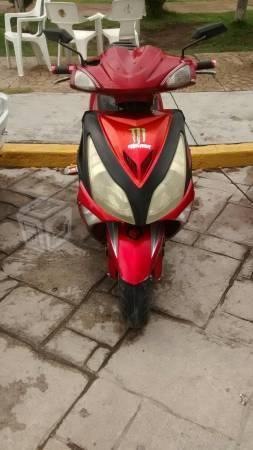 Vendo moto Italika -08