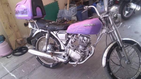 Motocicleta honda 125cc -96