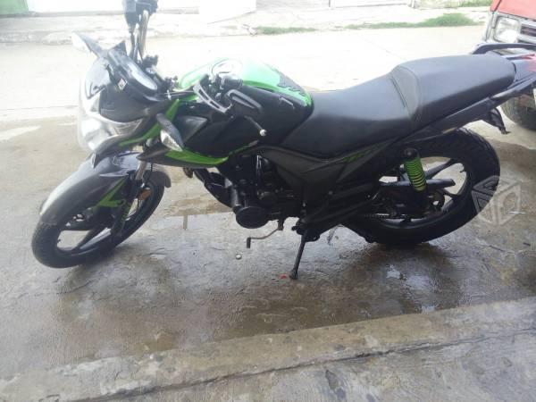 Vendo Italika z150 -14