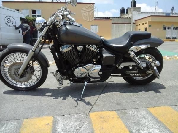 Honda shadow spirit 750 -06