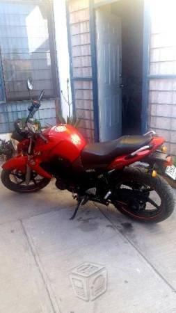 Moto yamaha 250 -12