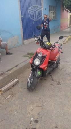 Motocicleta Yamaha -09