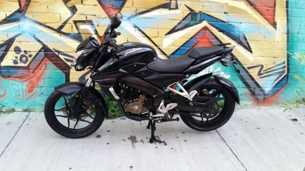 Bajaj Pulsar 200NS -16