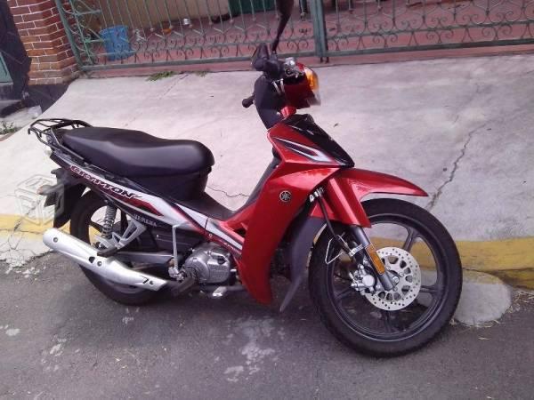 Motocicleta Yamaha Cryptón -15