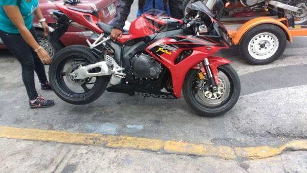 Honda1000rr -06