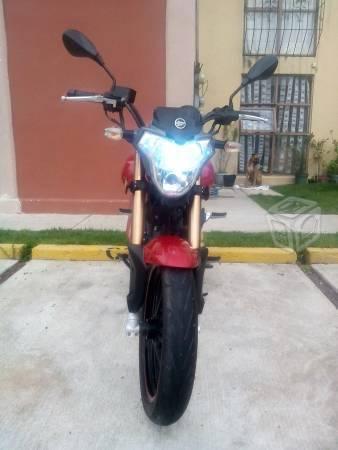 Benelli Keeway RKV200 -15