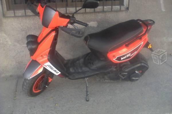 Vendo moto neta -15