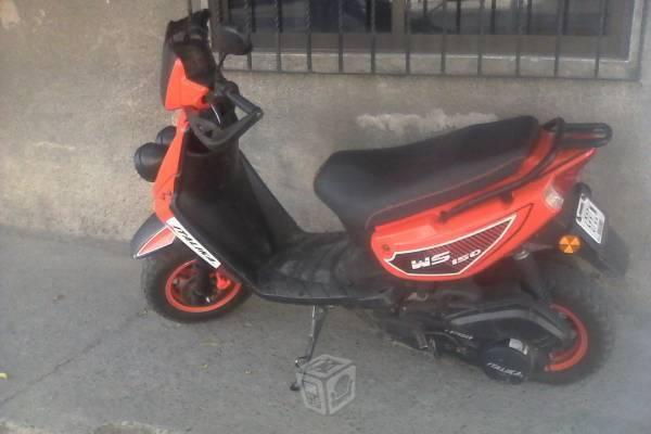 Vendo moto neta -15