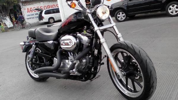 Harley Davidson Sportster 883cc -11