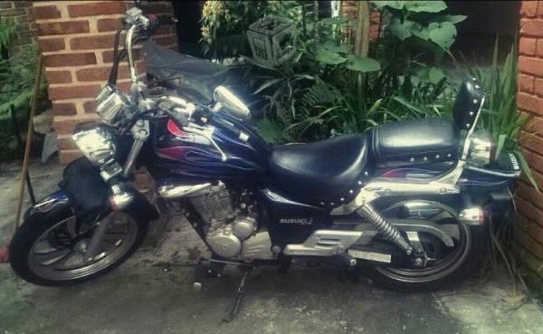 Suzuky gn 150 cc -13