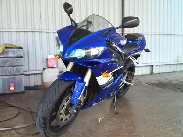 Yamaha R1 -05