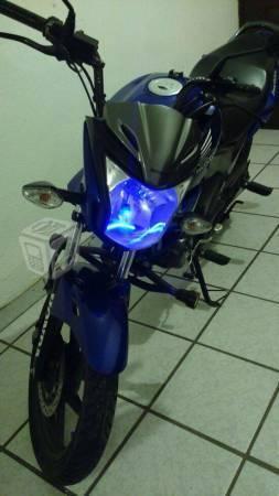 Moto Honda Invicta -14