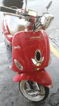Motoneta italika modelo vitalia -14