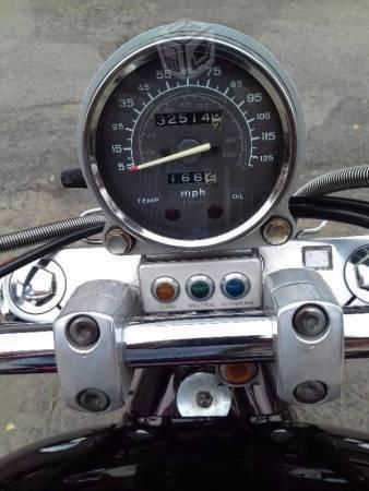 Honda vt 1100 -94