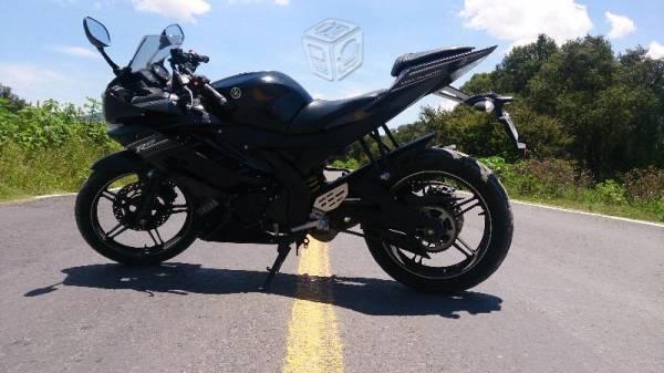 Motocicleta yamaha r15 negra -13