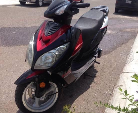 Motoneta Italika DS 150cc -14