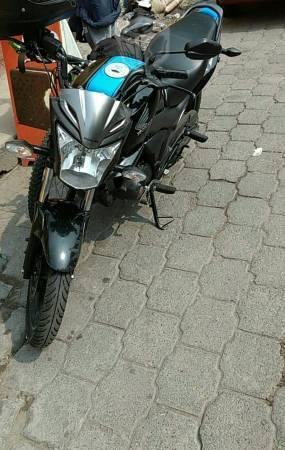 moto honda invicta 150cc -14