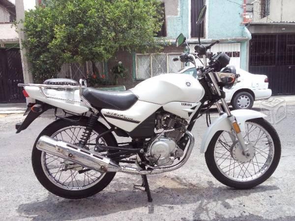 YAMAHA YBR 125cc SEMINUEVA -11